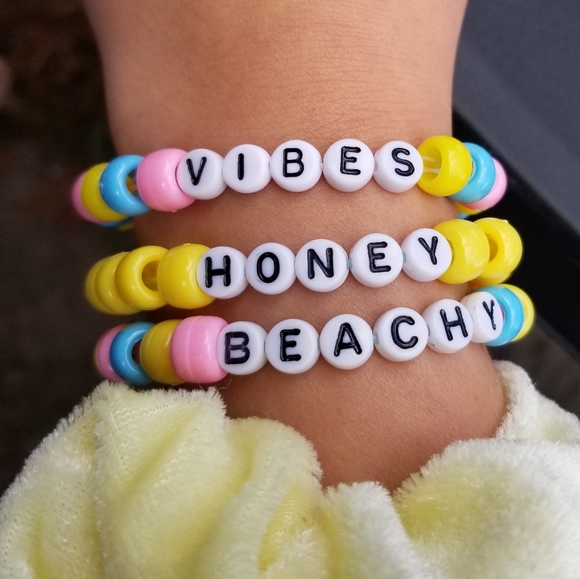 Vibes Honey Beachy Pony Bead Kandi VSCO Bracelet - Picture 3 of 5